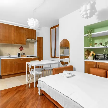Newly Renovated Homely Flat St Lorenzo *